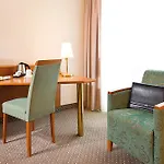 Leonardo Hannover Airport 4*