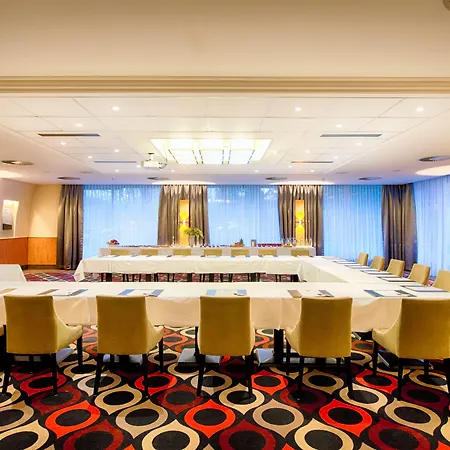 Hotel Leonardo Hannover Airport 4*