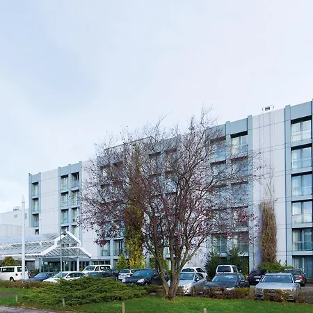 Leonardo Hannover Airport 4*