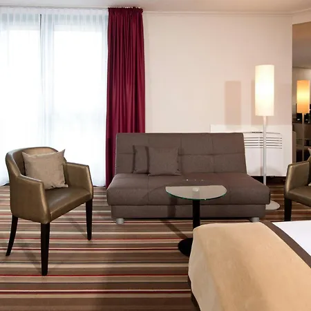 Отель Leonardo Hannover Airport 4*