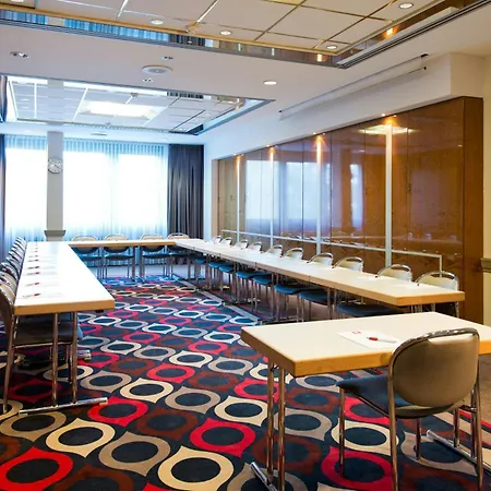 Leonardo Hannover Airport Hotel 4*