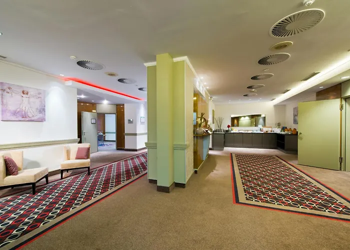 Отель Leonardo Hannover Airport Лангенхаген