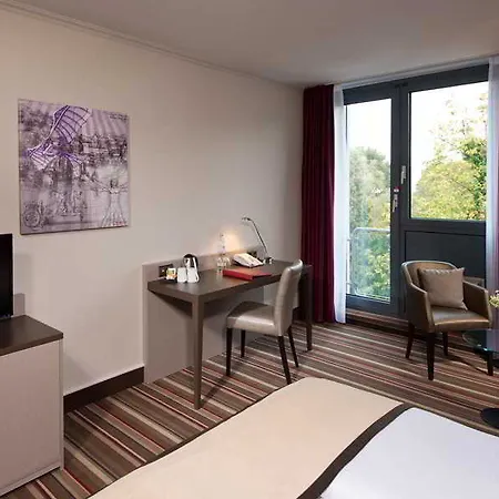 Leonardo Hannover Airport Hotel 4*
