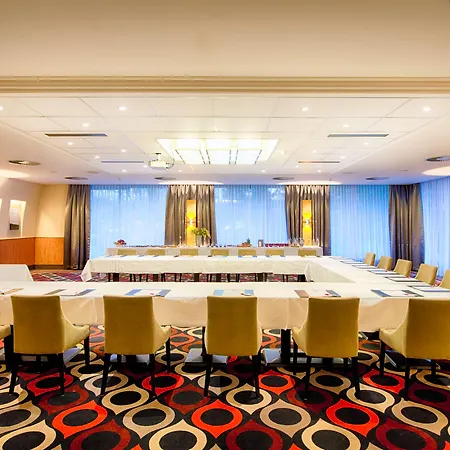 Leonardo Hannover Airport 4*