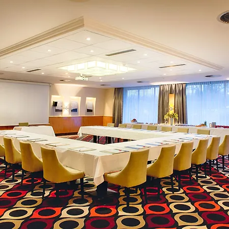 Hotel Leonardo Hannover Airport 4*
