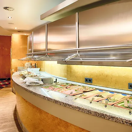 Leonardo Hannover Airport 4*