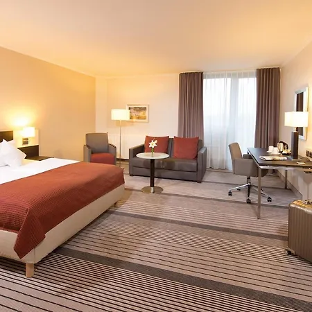 Leonardo Hannover Airport 4*
