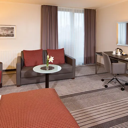 Leonardo Hannover Airport 4*