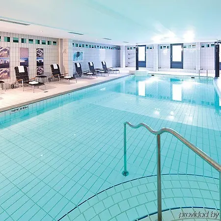 Leonardo Hannover Airport 4*