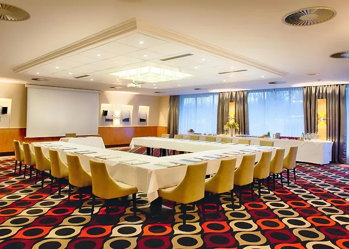 Hotel Leonardo Hannover Airport 4*