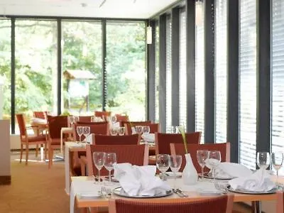 Leonardo Hannover Airport 4*